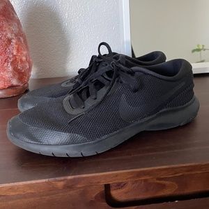 All Black Women’s Nike Athletic Shoes